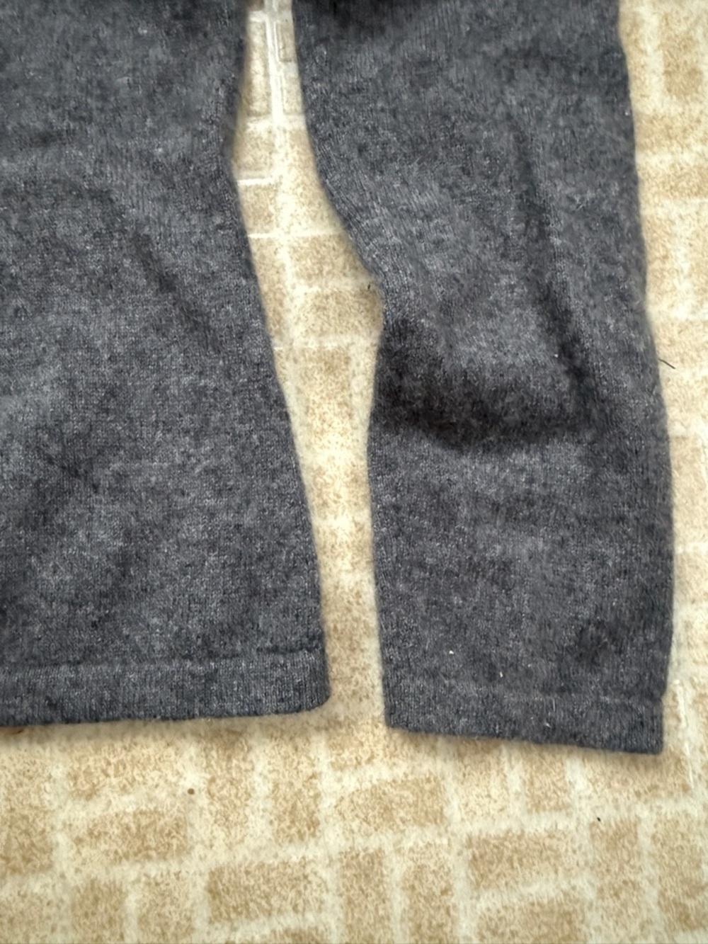 Lands' End Women’s Crewneck Cashmere Sweater size Small EUC - Picture 3 of 4